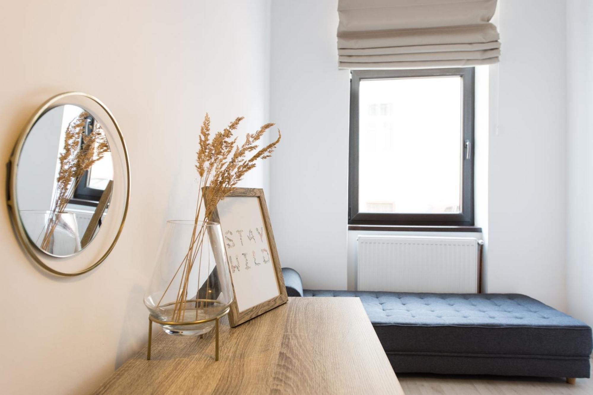 Апартаменты Charming Old Town Flat With Mountain View Брашов Экстерьер фото